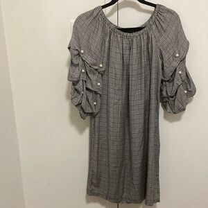 MSK Petite Dress, Black & White Houndstooth Ruched Sleeves with Pearls. Size S.